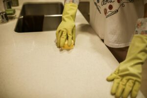 Cómo limpiar la cocina a fondo y dejarla realmente impecable