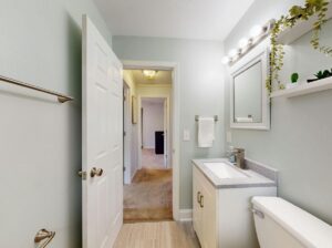 Cómo organizar el baño pequeño y aprovecharlo al máximo 3