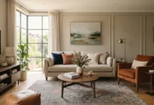 Sala con combinación de colores armoniosa sin decorador profesional